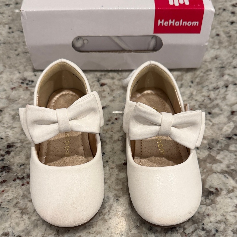 Girls' White Bow Mary Jane Kids Shoes
